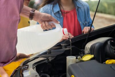 How to Extend the Lifespan of Your Vehicle: Essential Maintenance Tips 3 Checking and Replacing Fluids